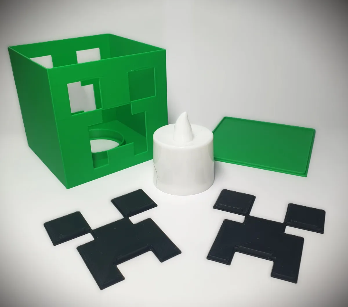 Minecraft Creeper Head - Tealight LED lamp (white), photo 3 of 4 - Minecraft Creeper Head - Tealight LED lamp (white) Household