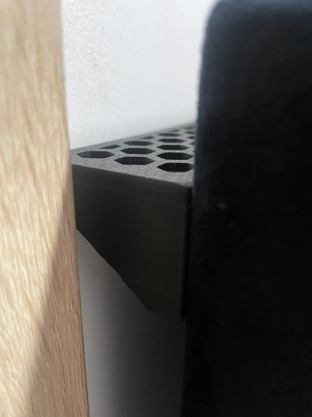 Modular mini Hexagonal Shelf, photo 2 of 4 - Modular mini Hexagonal Shelf Storage & Organisation