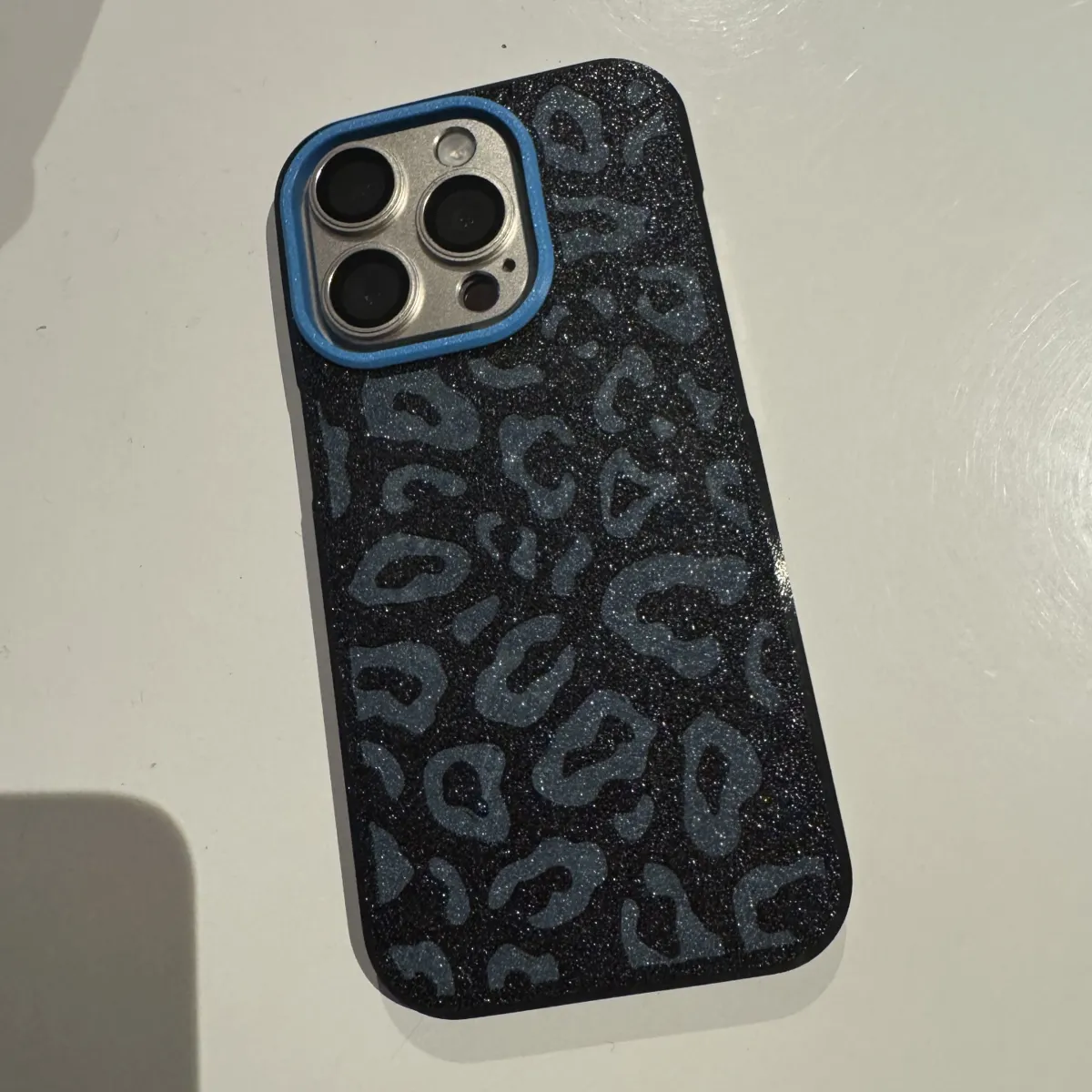 iPhone 15 Pro Leopard MagSafe Case, photo 2 of 4 - iPhone 15 Pro Leopard MagSafe Case Fashion