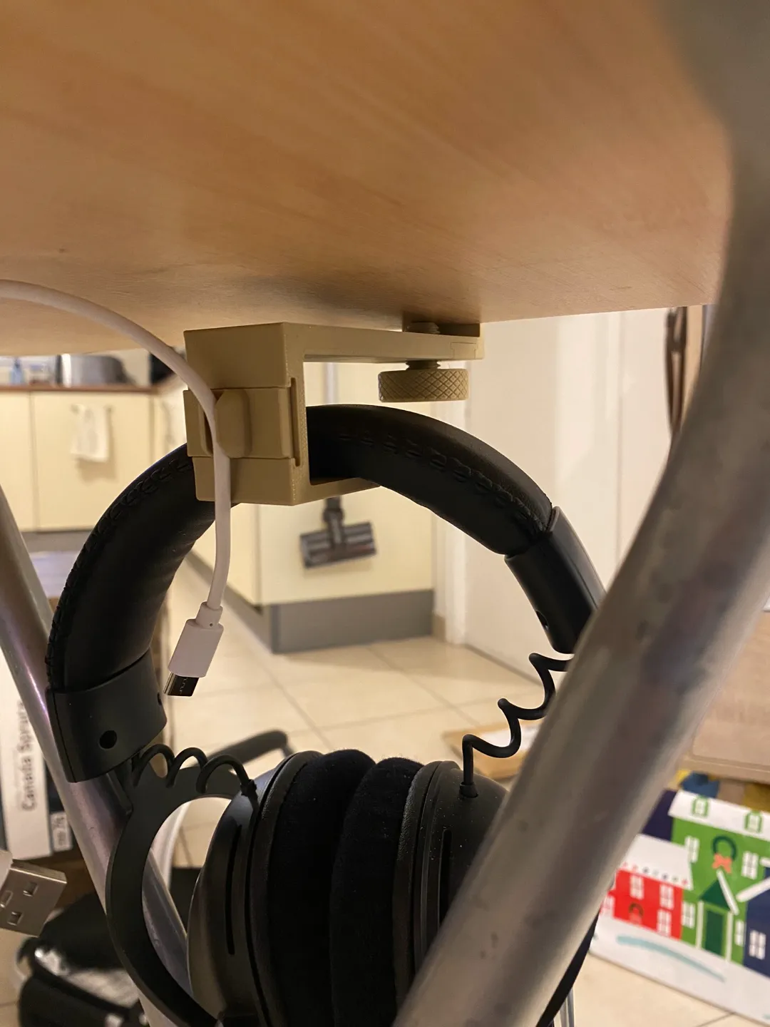 Headset holder - Office, in stock in India