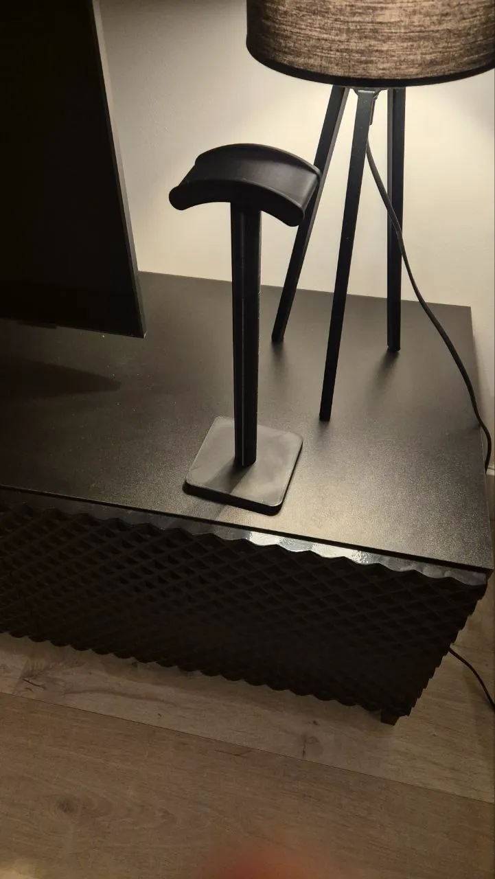 Headphone stand, photo 2 of 4 - Headphone stand Household