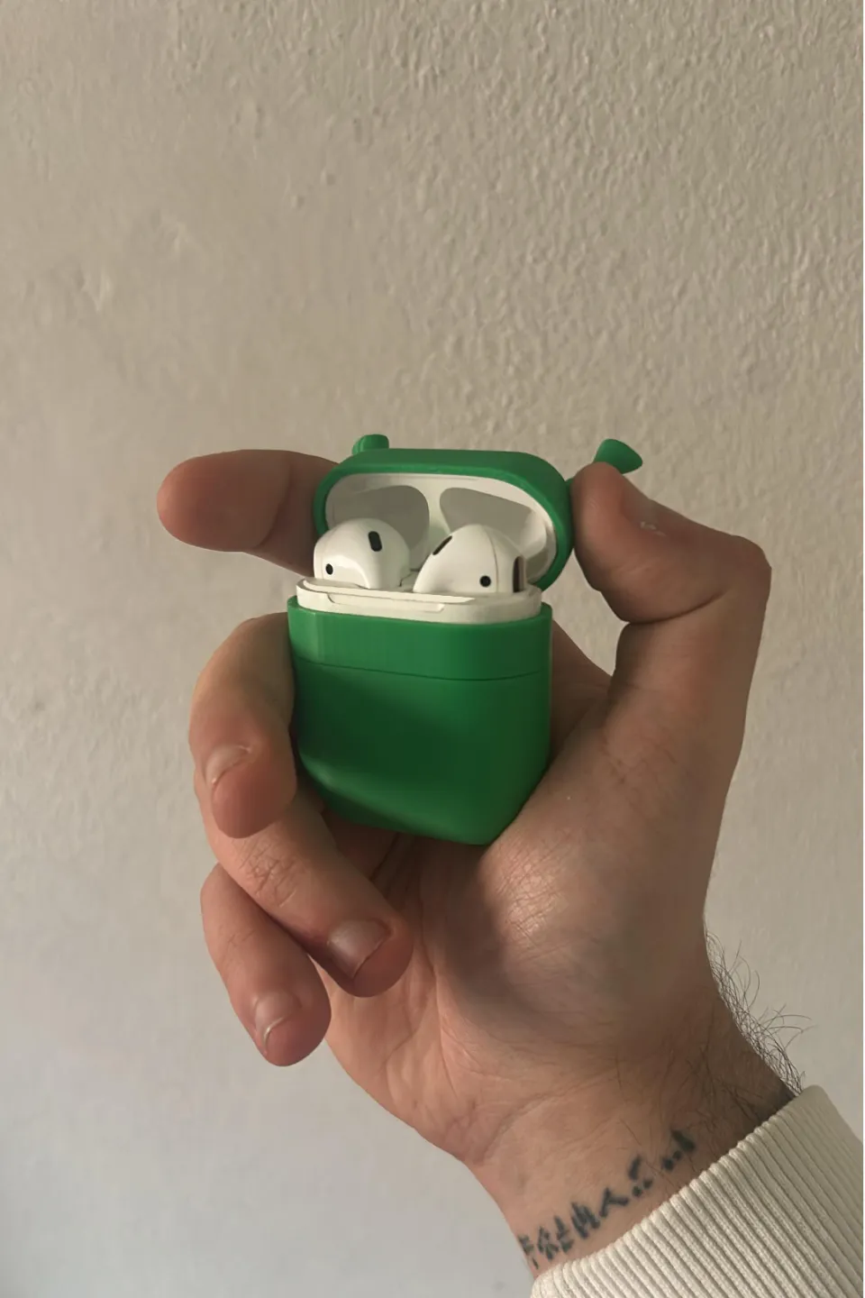 Shrek Airpods Cover (V1&V2), photo 2 of 3 - Shrek Airpods Cover (V1&V2) Tools