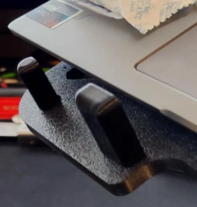 Ergonomic and adjustable laptop and tablet stand, photo 3 of 4 - Ergonomic and adjustable laptop and tablet stand Household