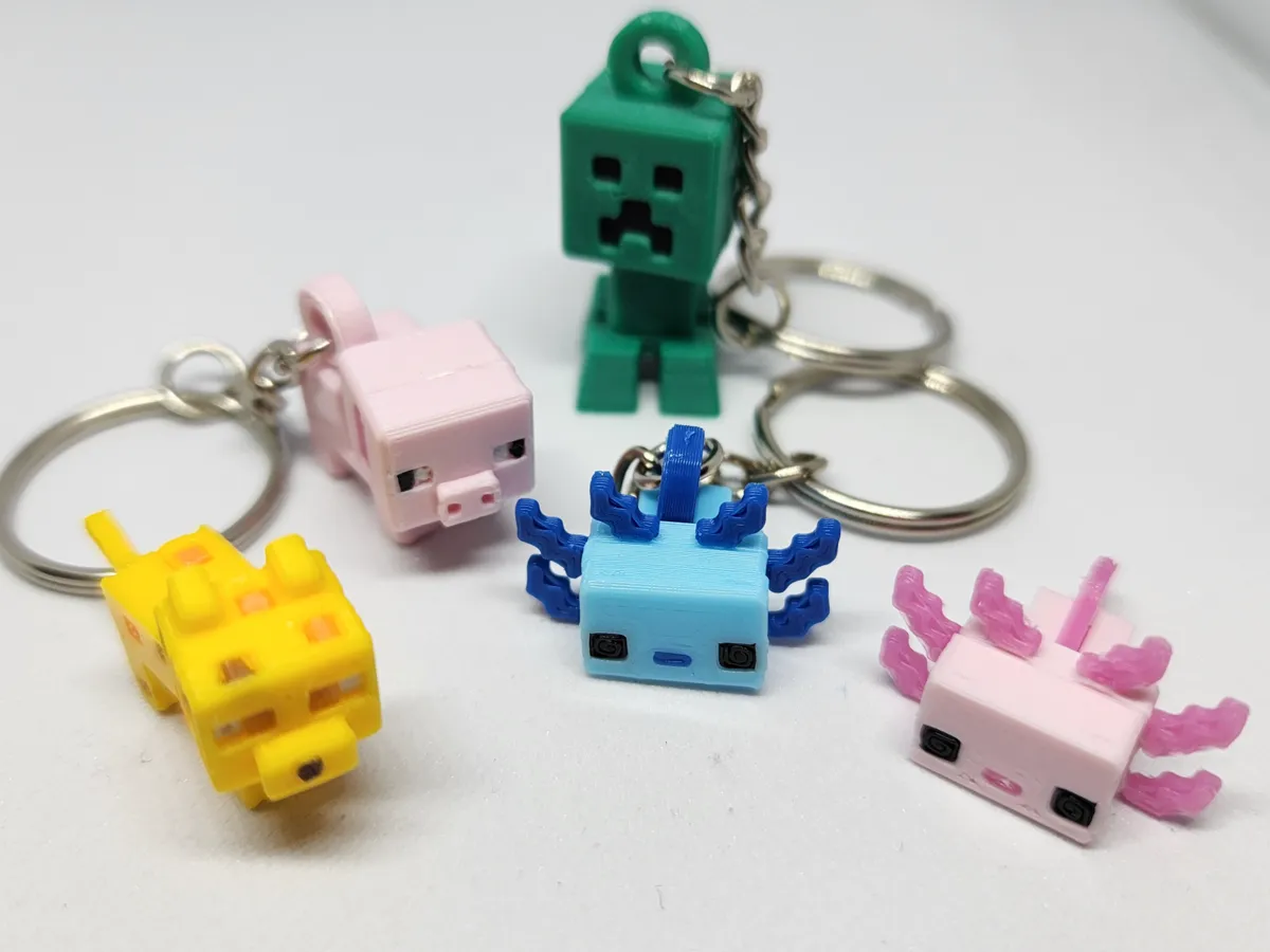 Minecraft-inspired Pig Mini Figure Kit / Keychain, photo 3 of 3 - Minecraft-inspired Pig Mini Figure Kit / Keychain Keychains