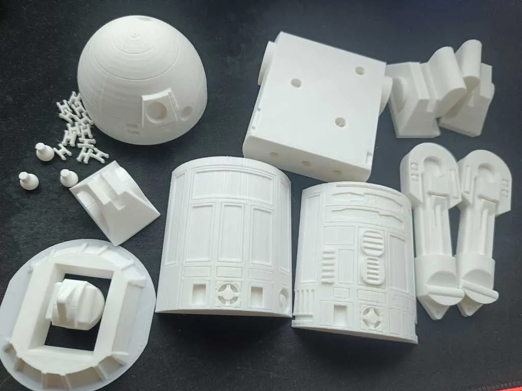 R2D2 Kit Card - Moving