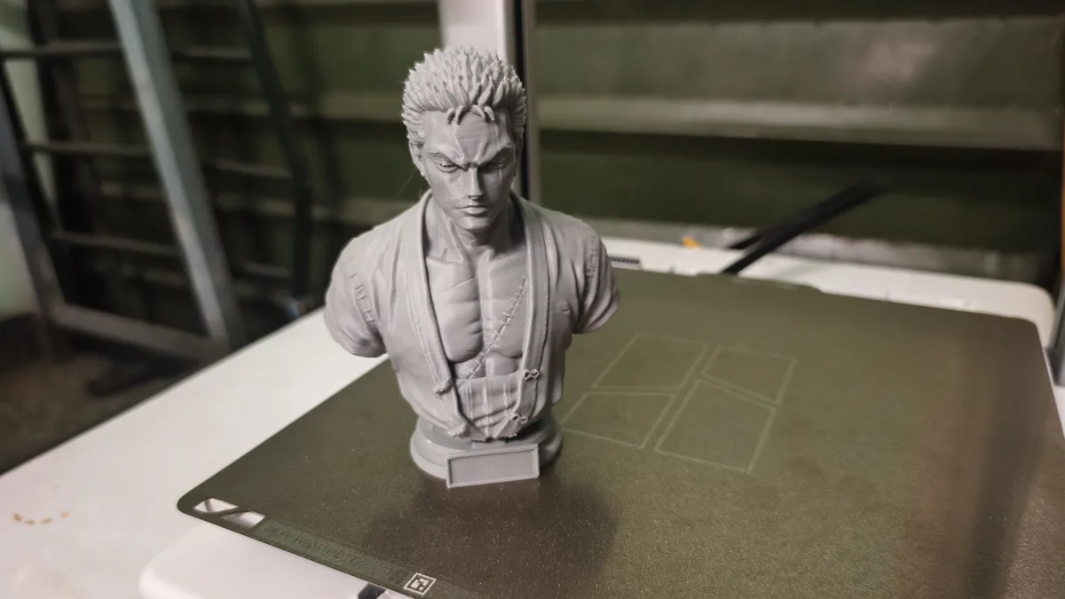 Roronoa zoro one piece Bust 9, photo 3 of 4 - Roronoa zoro one piece Bust 9 Figurines & Collectibles