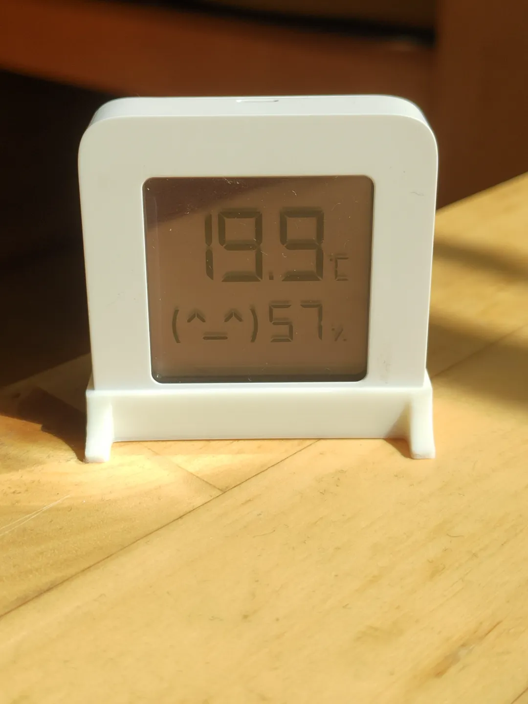 Minimal Stand for XIAOMI Mijia BT Thermometer