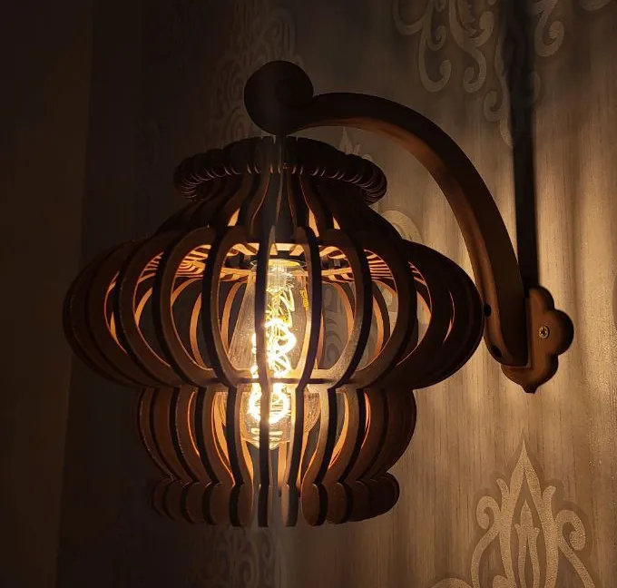 Vintage figure wall lamp