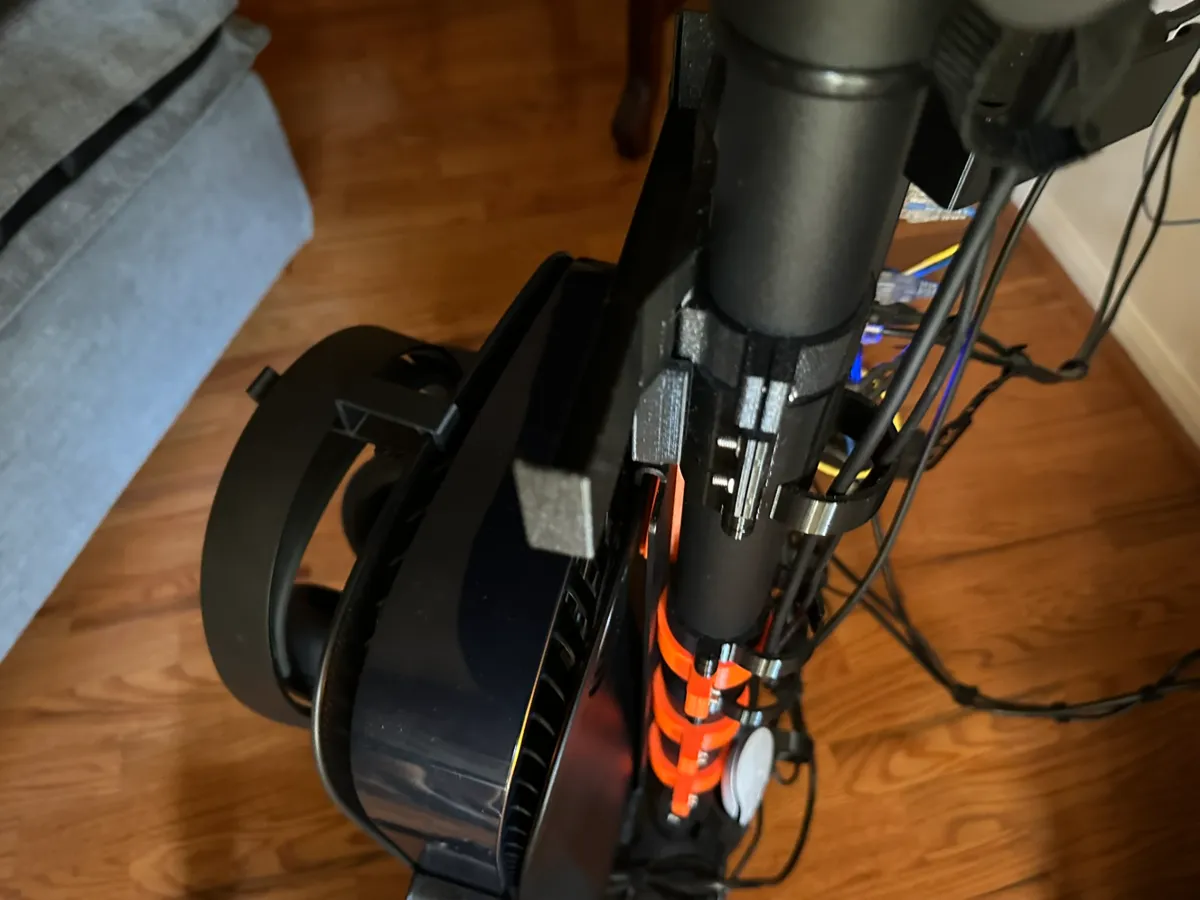 Best Car Phone Holder - IPhone 14 Pro Max, photo 3 of 4 - Best Car Phone Holder - IPhone 14 Pro Max Hobby & DIY