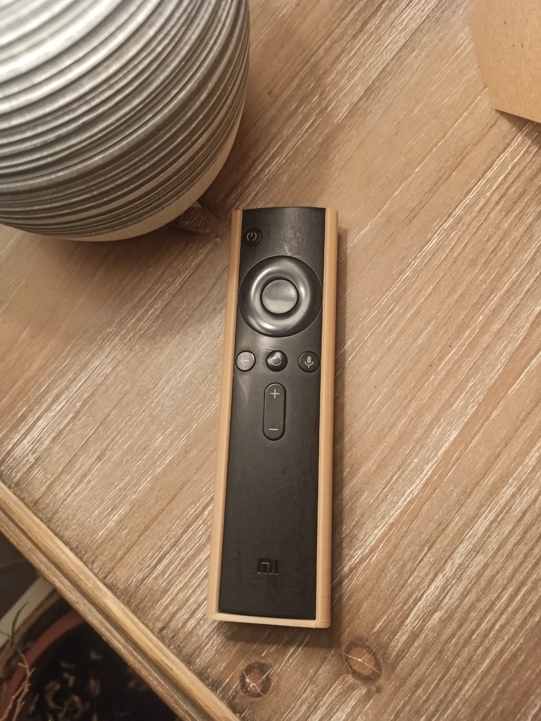 Xiaomi Mibox 3 remote cover case, photo 2 of 4 - Xiaomi Mibox 3 remote cover case Tools