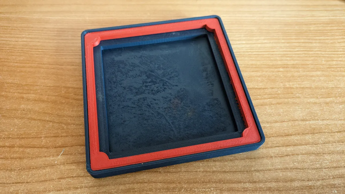 Wet palette with embedded magnets, photo 3 of 4 - Wet palette with embedded magnets Art & Craft Supplies