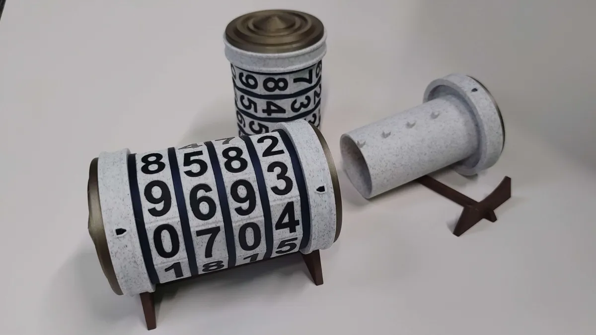 4 Digit Code Lock Container, photo 3 of 4 - 4 Digit Code Lock Container Toys & Games