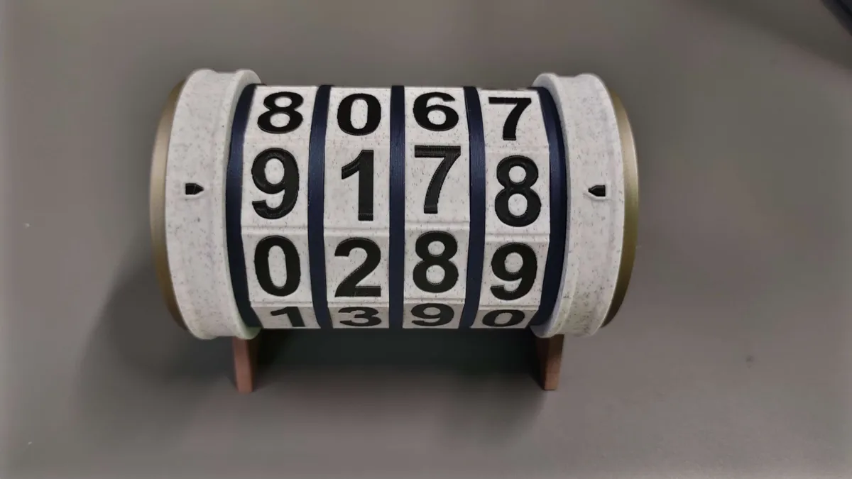 4 Digit Code Lock Container, photo 4 of 4 - 4 Digit Code Lock Container Toys & Games