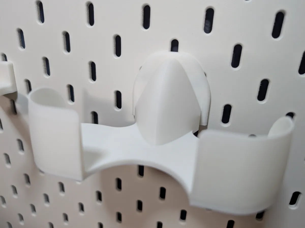 Quest 2 Set Holder for Ikea Pegboard (Skadis), photo 4 of 4 - Quest 2 Set Holder for Ikea Pegboard (Skadis) Gaming Accessories