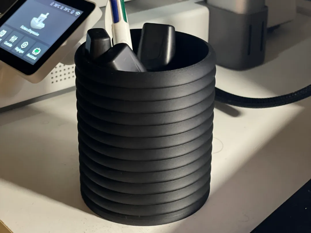 Helix Pen Holder