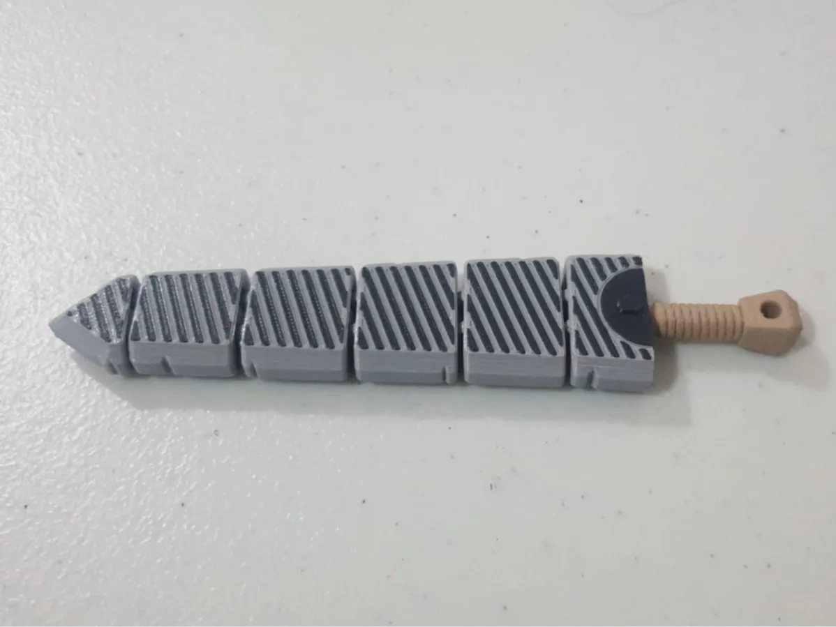 Dragon Slayer ARTICULATED - BERSERK Keychain