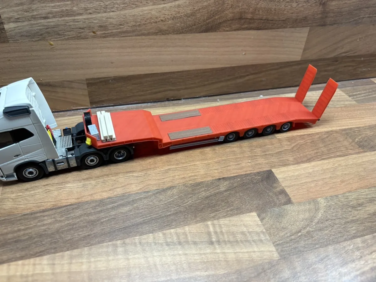 LOW BED SEMITRAILER 4 AXLES 1/50, photo 3 of 4 - LOW BED SEMITRAILER 4 AXLES 1/50 Models, RC & Drones