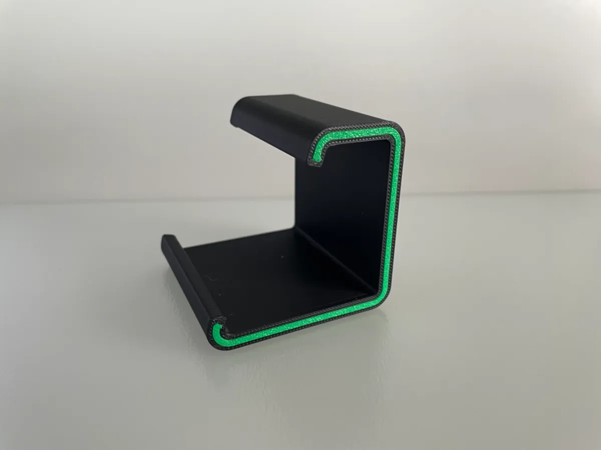Portrait and Landscape Phone Holder, photo 2 of 4 - Portrait and Landscape Phone Holder Mobile & Device Accessories