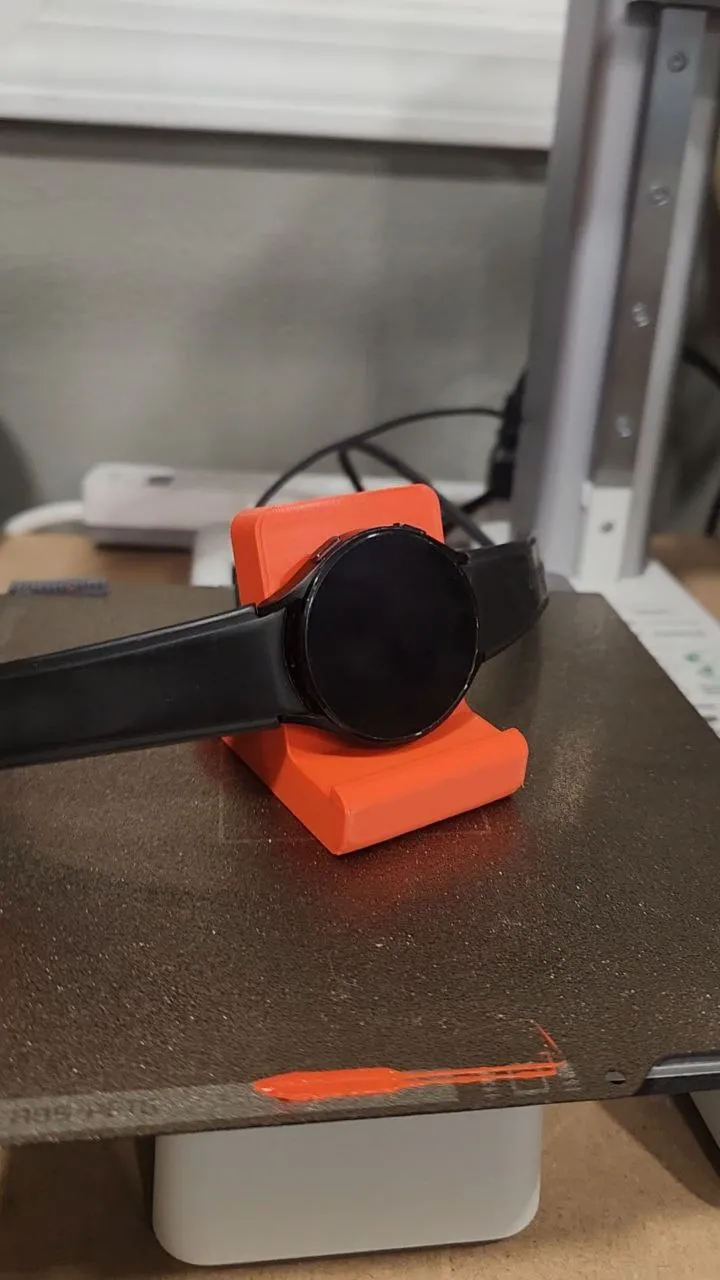 Galaxy Watch 4 Charger Stand, photo 3 of 4 - Galaxy Watch 4 Charger Stand Mobile & Device Accessories