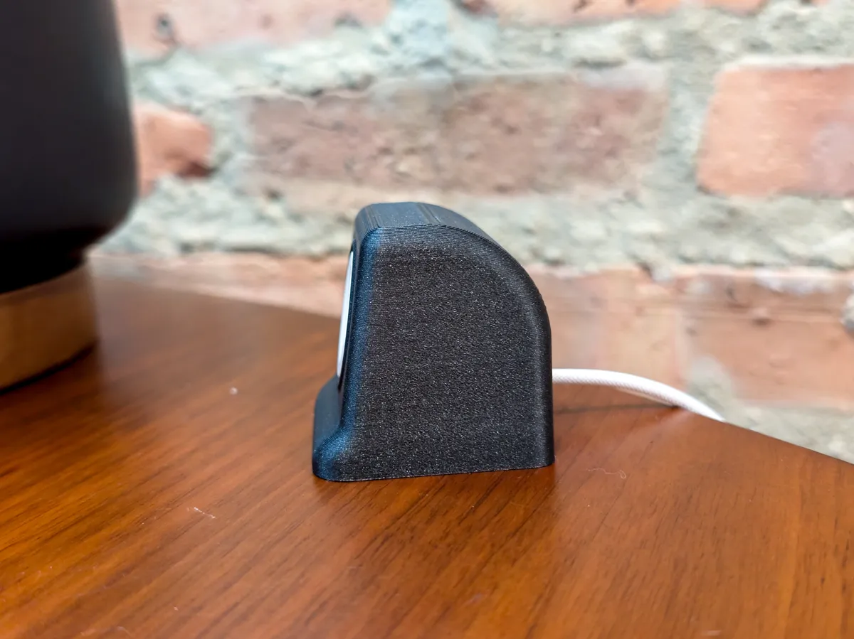 Apple Watch Charging Stand - Retro Mac Style, photo 4 of 4 - Apple Watch Charging Stand - Retro Mac Style Mobile & Device Accessories