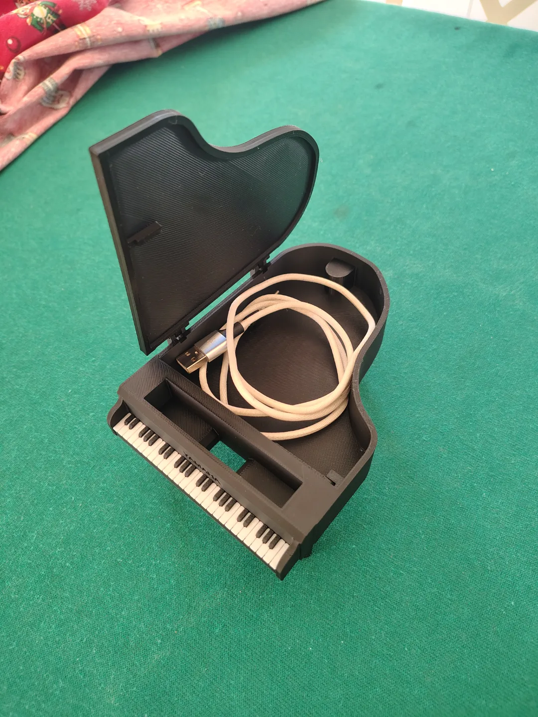 Grand Piano Phone Holder, photo 3 of 4 - Grand Piano Phone Holder Tools