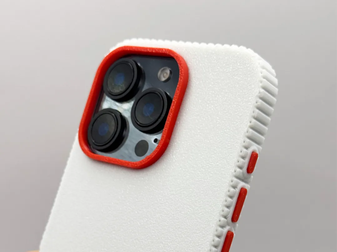 iPhone 16 Pro Zigzag Case