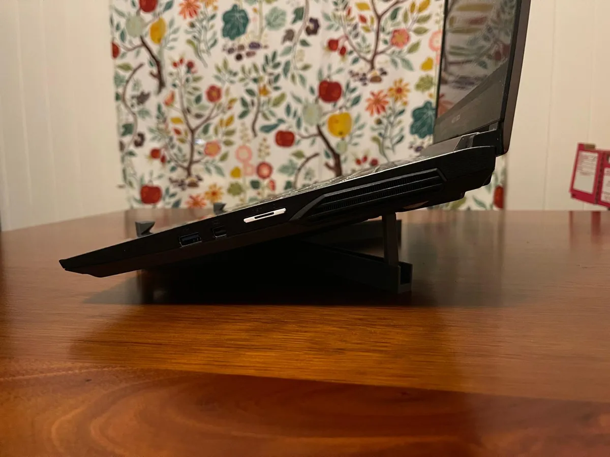 Travel foldable laptop stand- NEEDED, photo 3 of 4 - Travel foldable laptop stand- NEEDED Mobile & Device Accessories