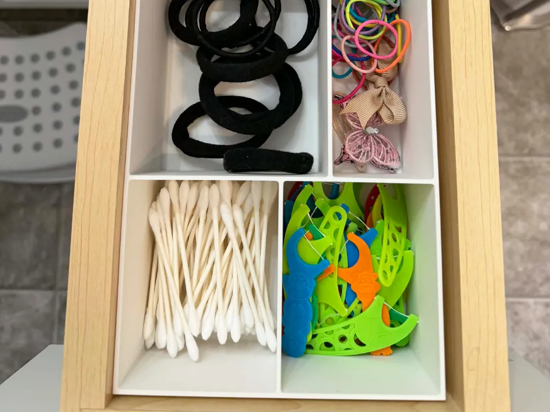 Bathroom Vanity drawer organizers