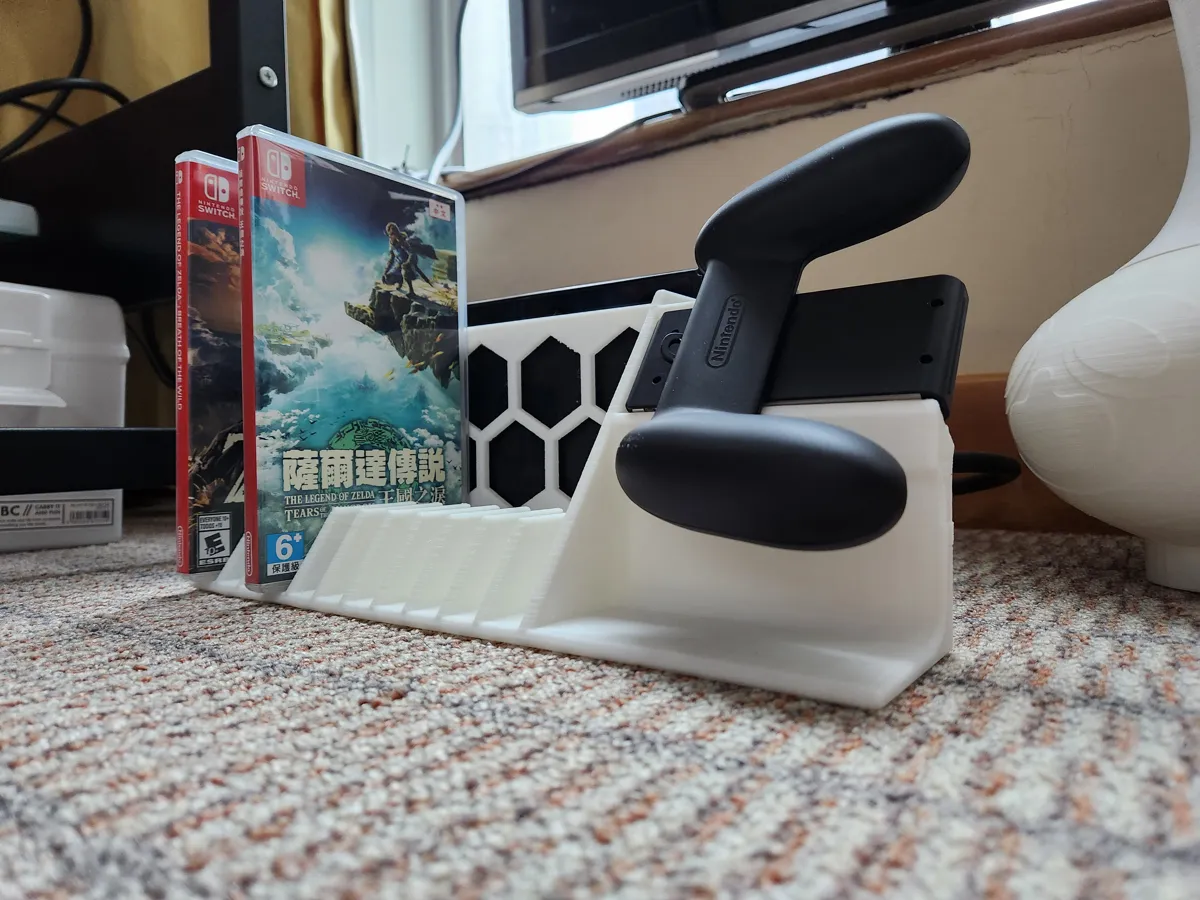 Switch Dock Cover with additional features, photo 2 of 4 - Switch Dock Cover with additional features Toys & Games
