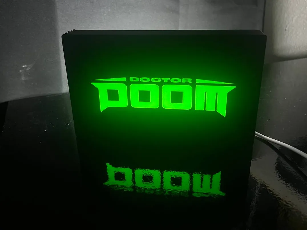 Dr. Doom LightBox - Dottor Doom Light Box Scritta