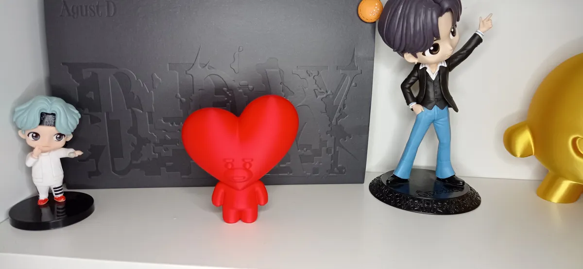 BT21 Tata Figurine - Cute Red Heart Desk Toy, photo 3 of 4 - BT21 Tata Figurine - Cute Red Heart Desk Toy Toys & Games