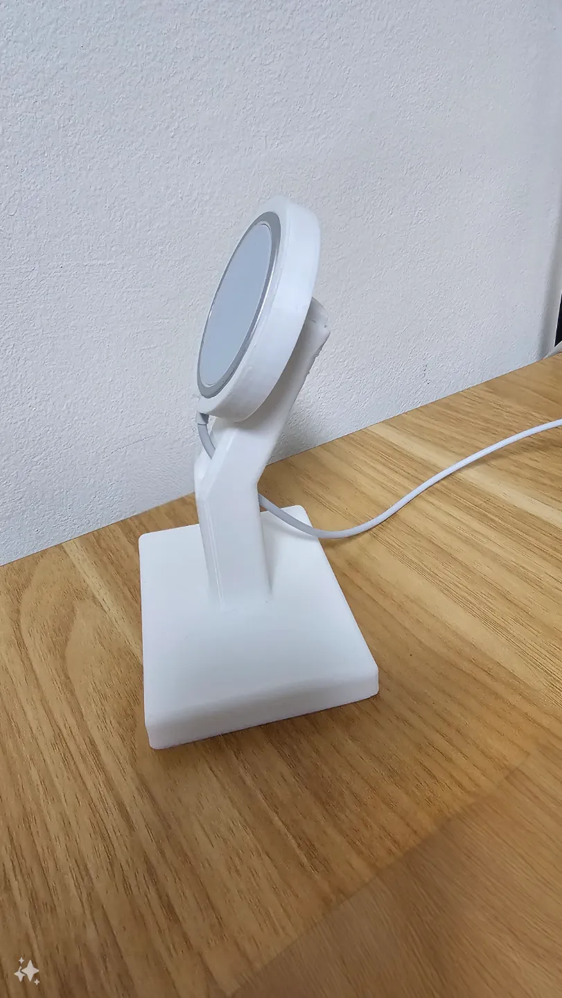 magsafe charger, photo 2 of 3 - magsafe charger Mobile & Device Accessories