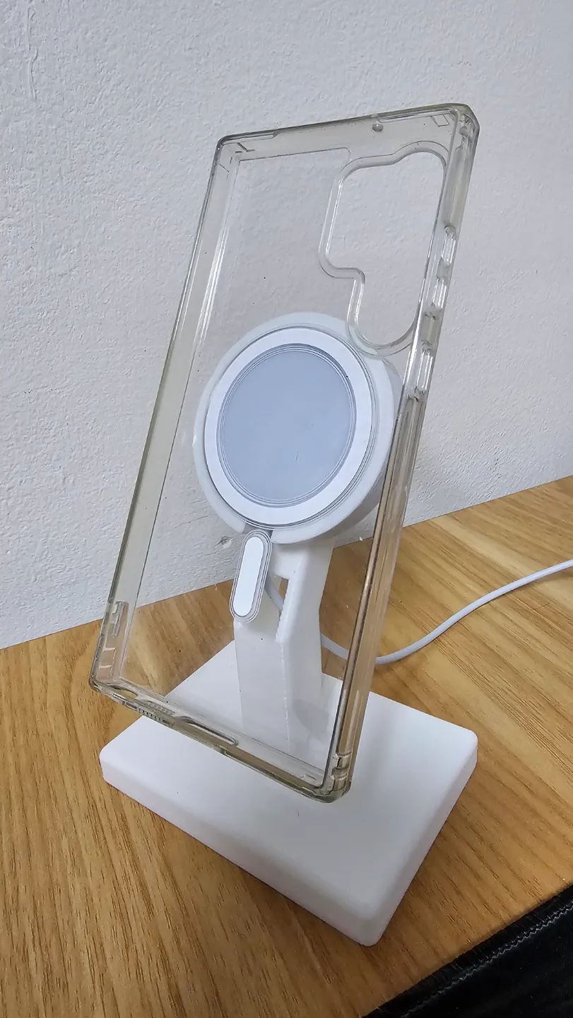 magsafe charger, photo 3 of 3 - magsafe charger Mobile & Device Accessories