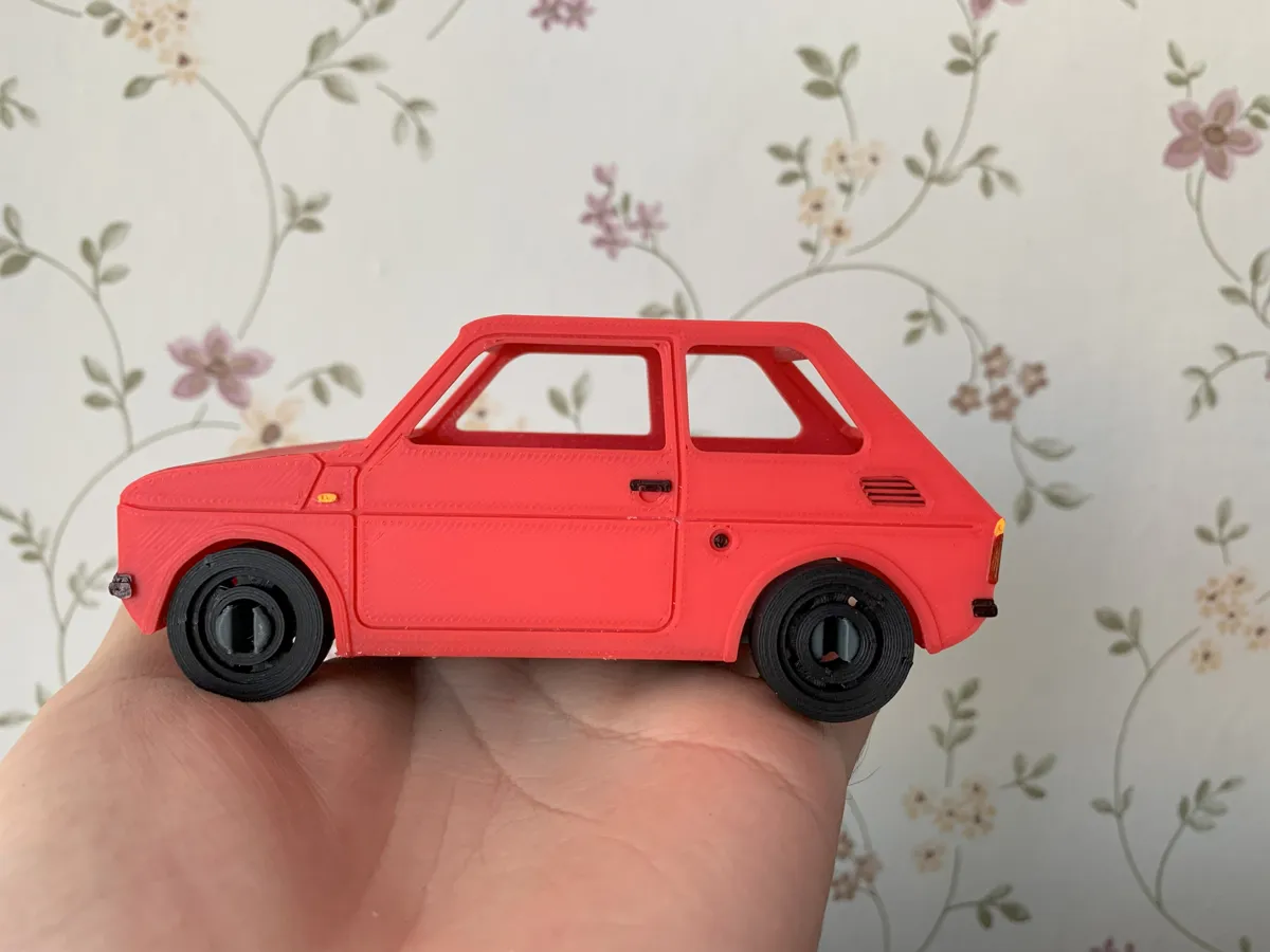 FIAT 126P - MALUCH kit card - car model, photo 4 of 4 - FIAT 126P - MALUCH kit card - car model Toys & Games