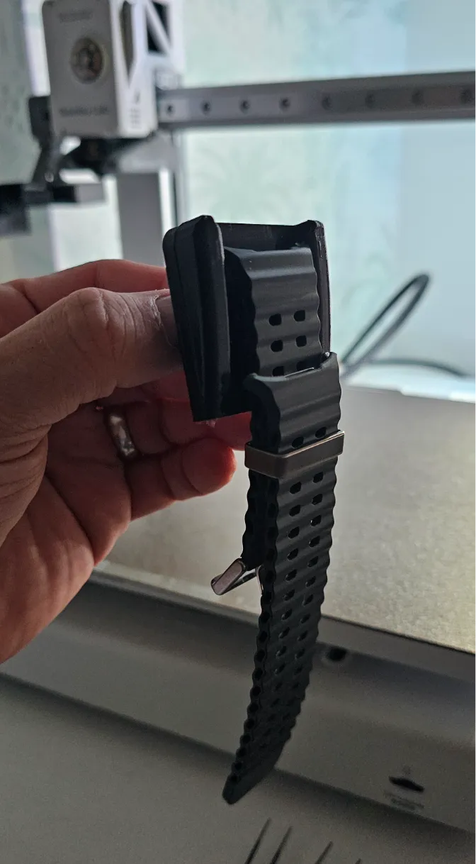 Galaxy Watch Ultra strap holder Skadis - Apple Watch Stands, in stock