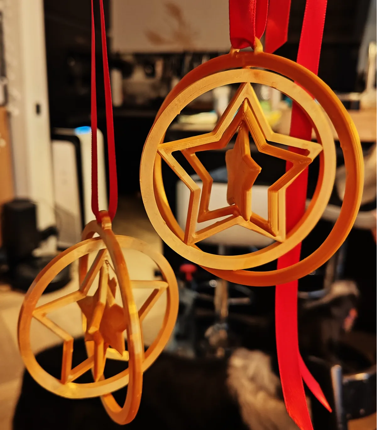 Spinning Christmas Ornament Star Gyro - Festivities, in stock in India