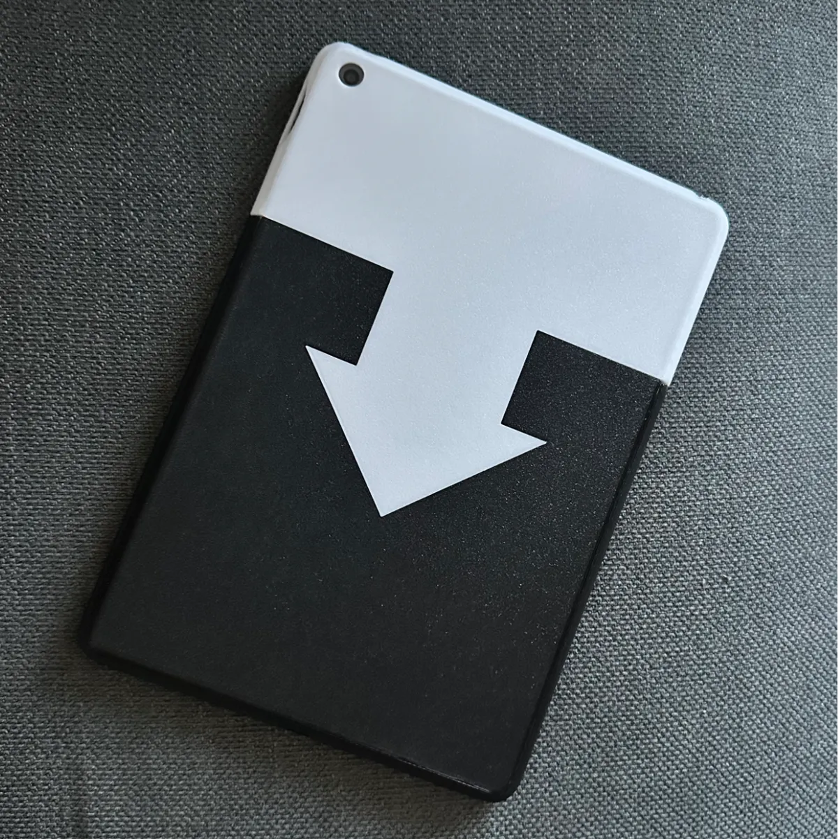 Ipad 10.2 case (iPad 7/8/9) - iPad Stands, in stock