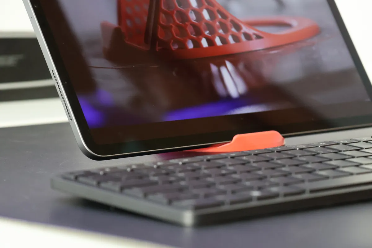 iPad stand (honeycomb version), photo 3 of 3 - iPad stand (honeycomb version) Mobile & Device Accessories