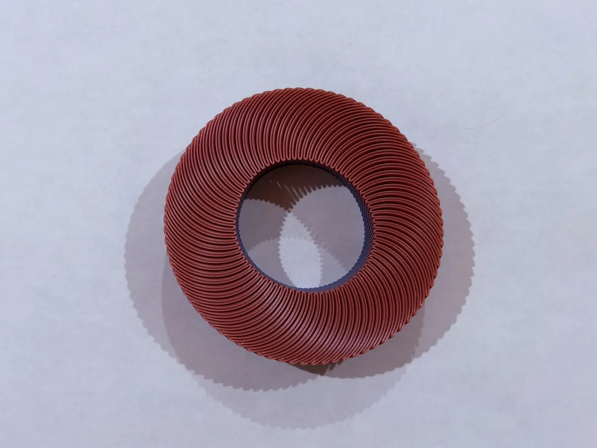 Squishy Loopz - Spiral V2, photo 4 of 4 - Squishy Loopz - Spiral V2 Fidget & Sensory Toys