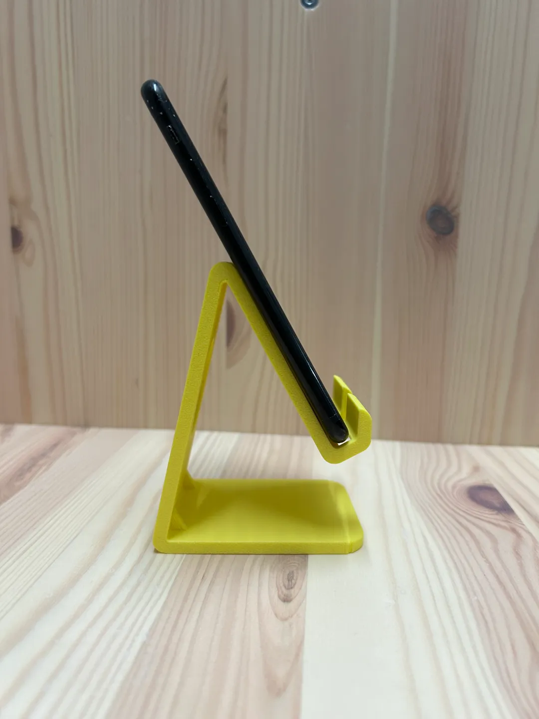 Simplistic Phone Stand, photo 4 of 4 - Simplistic Phone Stand Household