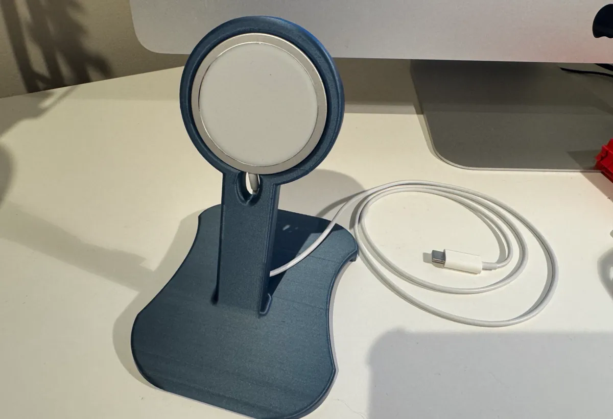 Iphone Stand V8, Magsafecharger - Other Tools, in stock in India