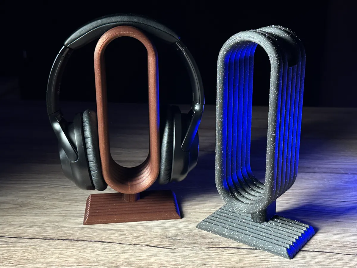 Modern Headphone Stand, photo 2 of 4 - Modern Headphone Stand Household