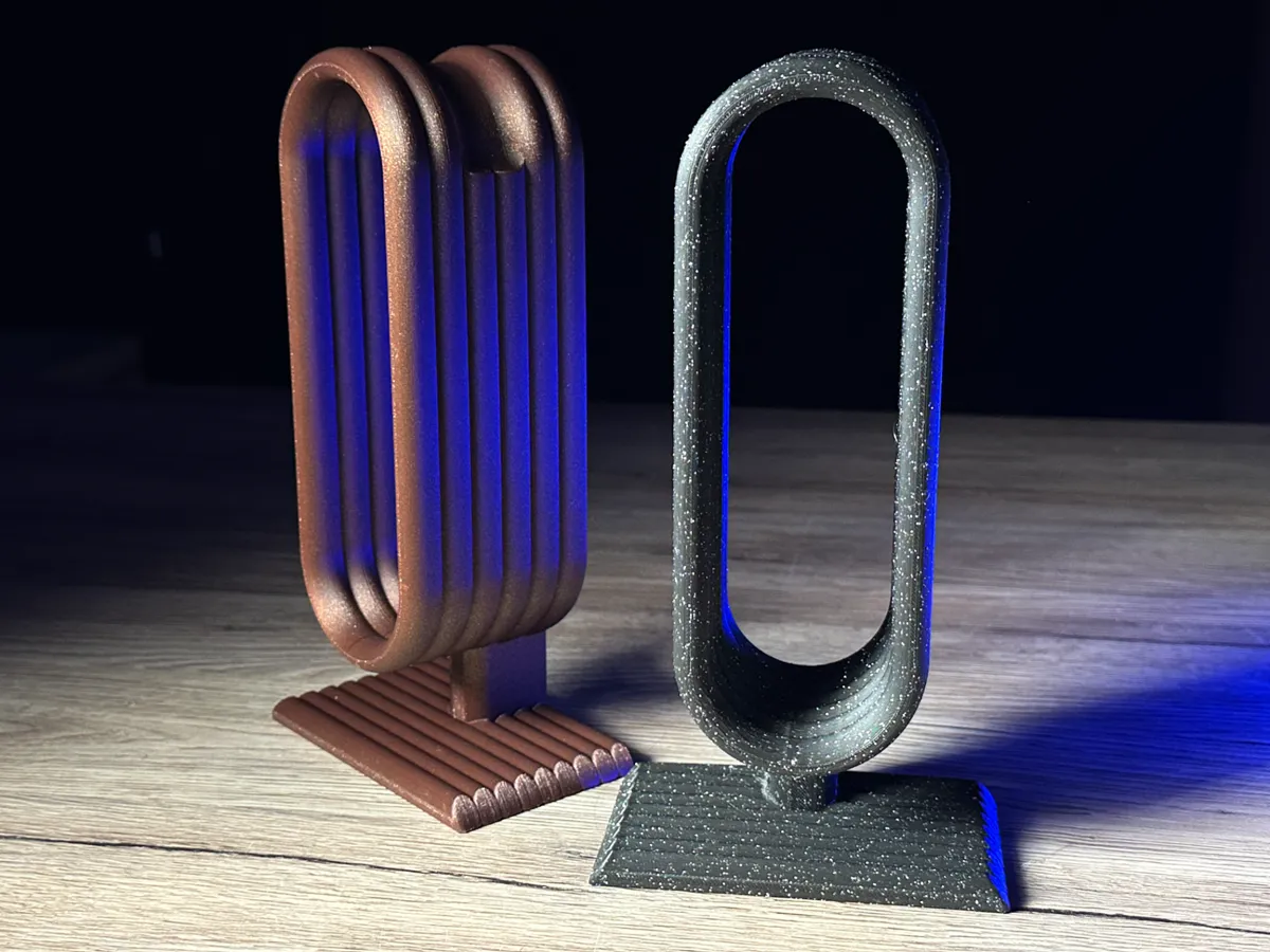 Modern Headphone Stand, photo 3 of 4 - Modern Headphone Stand Household