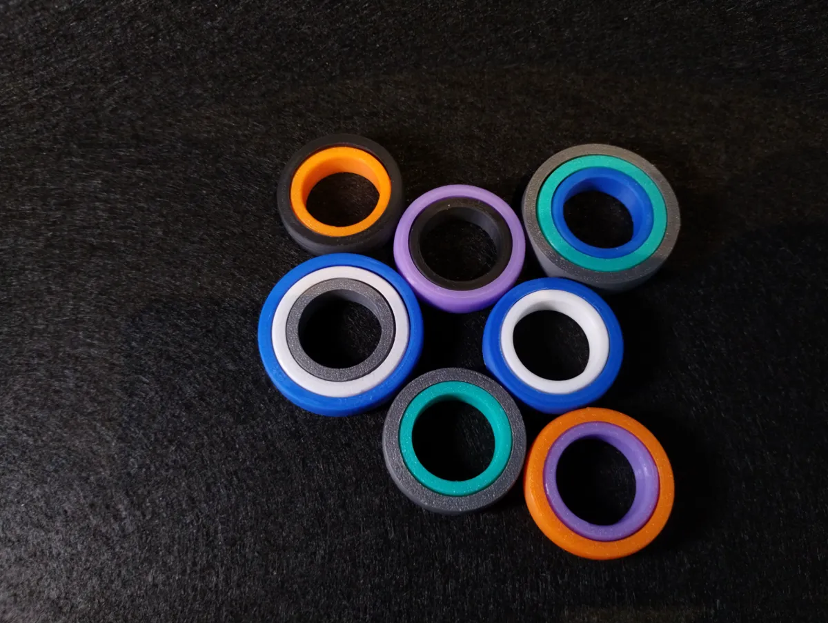 Finger Spinner - Fidget toy, photo 4 of 4 - Finger Spinner - Fidget toy Fidget & Sensory Toys
