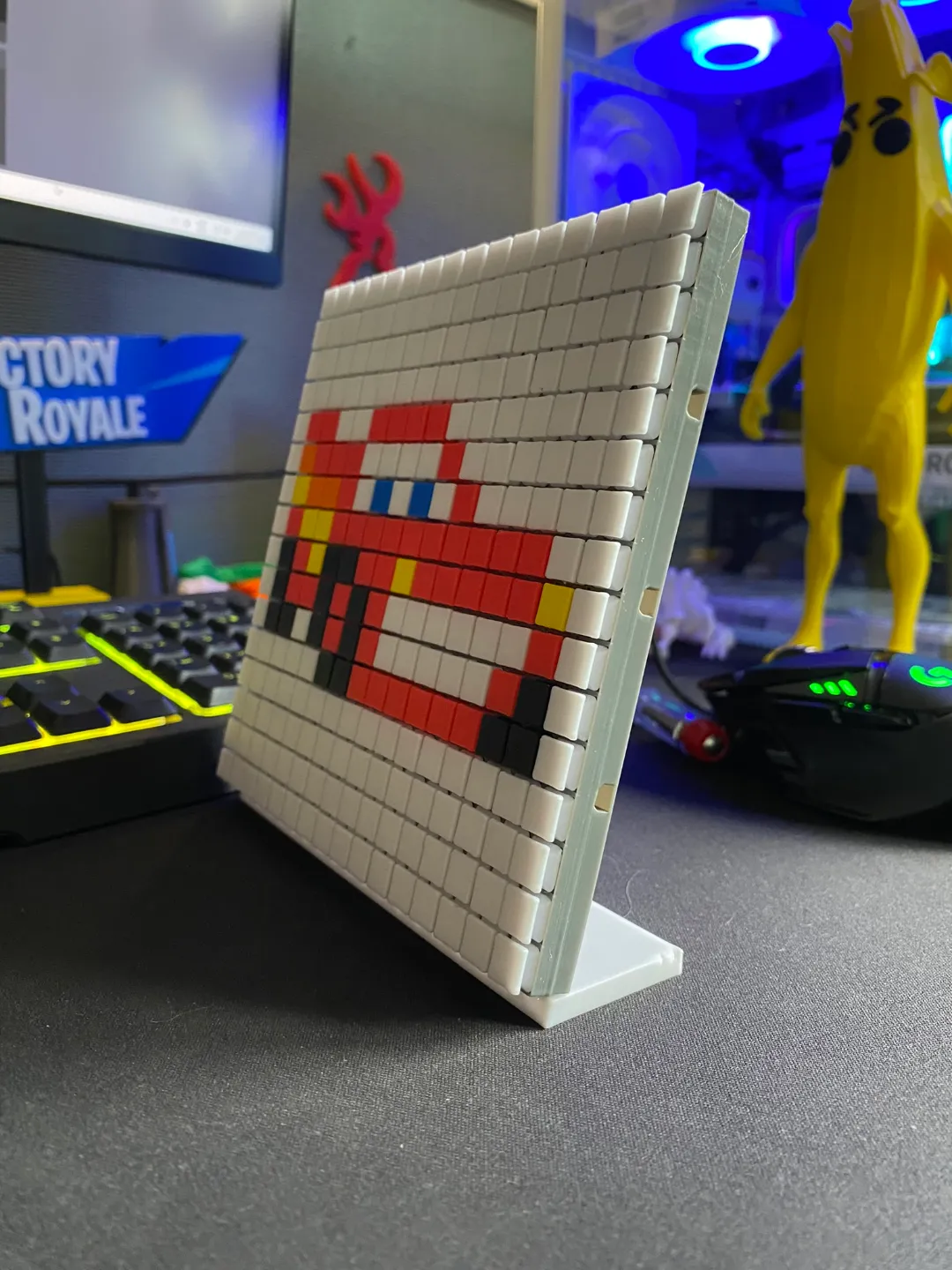 Pixel Puzzle Plate Stand, photo 3 of 4 - Pixel Puzzle Plate Stand Toys, Games & Hobbies