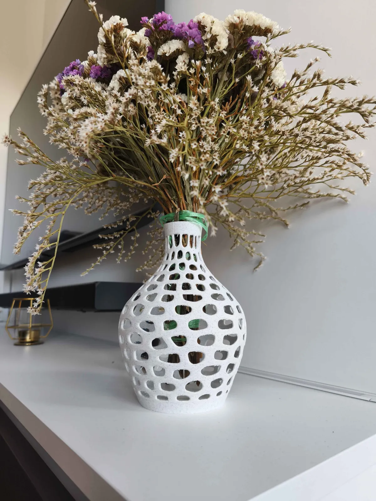 Dry flowers voronoi vase, photo 3 of 3 - Dry flowers voronoi vase Home Decor Items