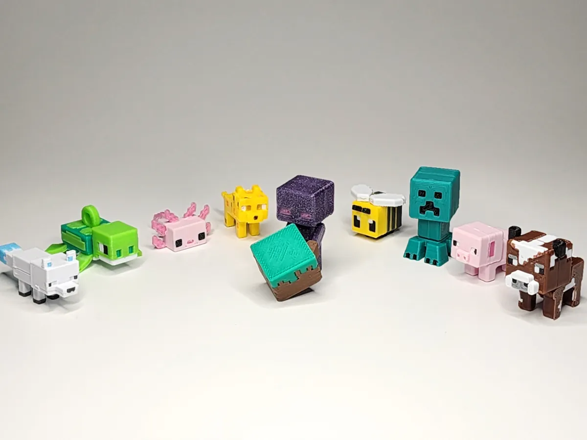 Minecraft Enderman Mini Figure Kit/Keychain, photo 3 of 3 - Minecraft Enderman Mini Figure Kit/Keychain Keychains