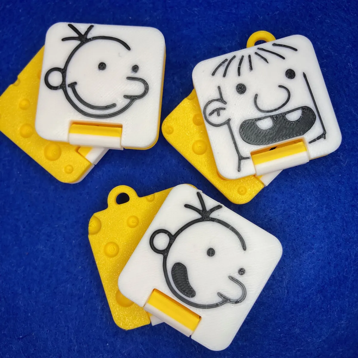 Diary Wimpy Kid Slider + Flip Fidget (+ Keychain), photo 2 of 4 - Diary Wimpy Kid Slider + Flip Fidget (+ Keychain) Keychains