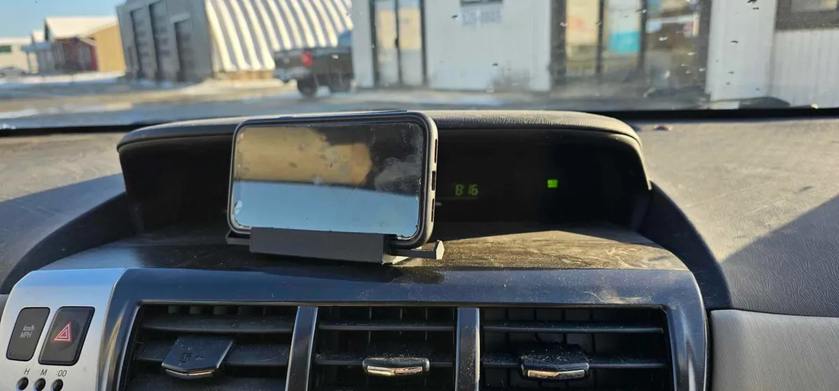 Phone mount for car dash - use responsibly!, photo 2 of 3 - Phone mount for car dash - use responsibly! Hobby & DIY