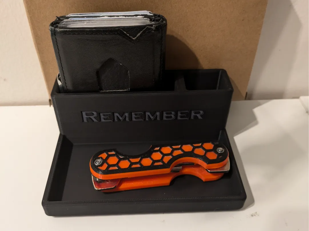Wallet and key holder - Key Holders with Shelf & Mail Slot, in stock in India